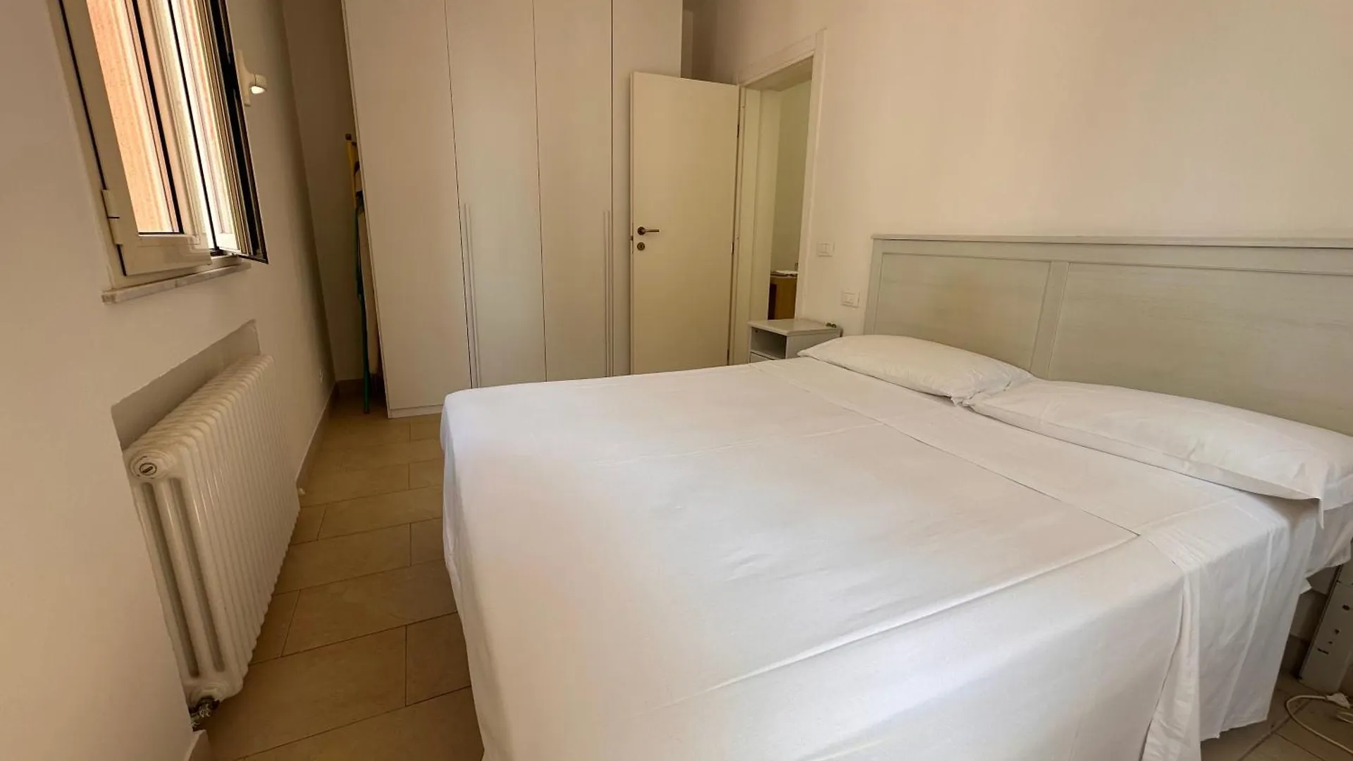 Rimini Beach Residence 5 Min A Piedi Dal Mare - Il Lupo Affitta Italy
